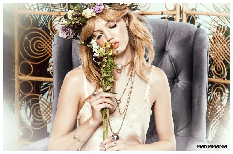 Beautiful Blonde American Fashion Model Lindsey Wixson (From Kansas) Modeling For Australian Jewelry Company Maniamania Fashion Ads And Maniamania Jewelry Fashion Advertisements Modeling As One Of The Highest Paid Models In The World.
